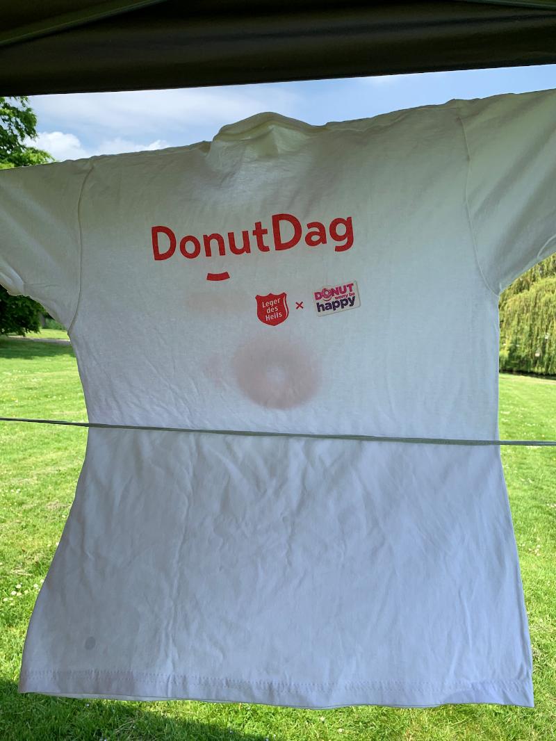 | 4-6-21 Donuts Middag Wijkpark zelf donuts maken donuts happen en diverse andere spellen 
 
