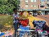 3-9-21 leny van galen kinder kleding en wol en dekens en knuffels verkoop in het winkelcentrum 